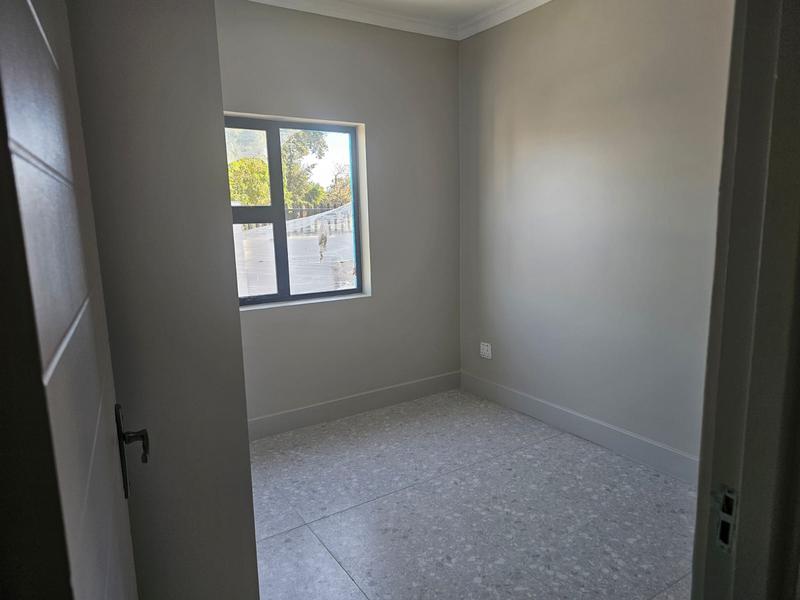 To Let 3 Bedroom Property for Rent in Clamhall Western Cape